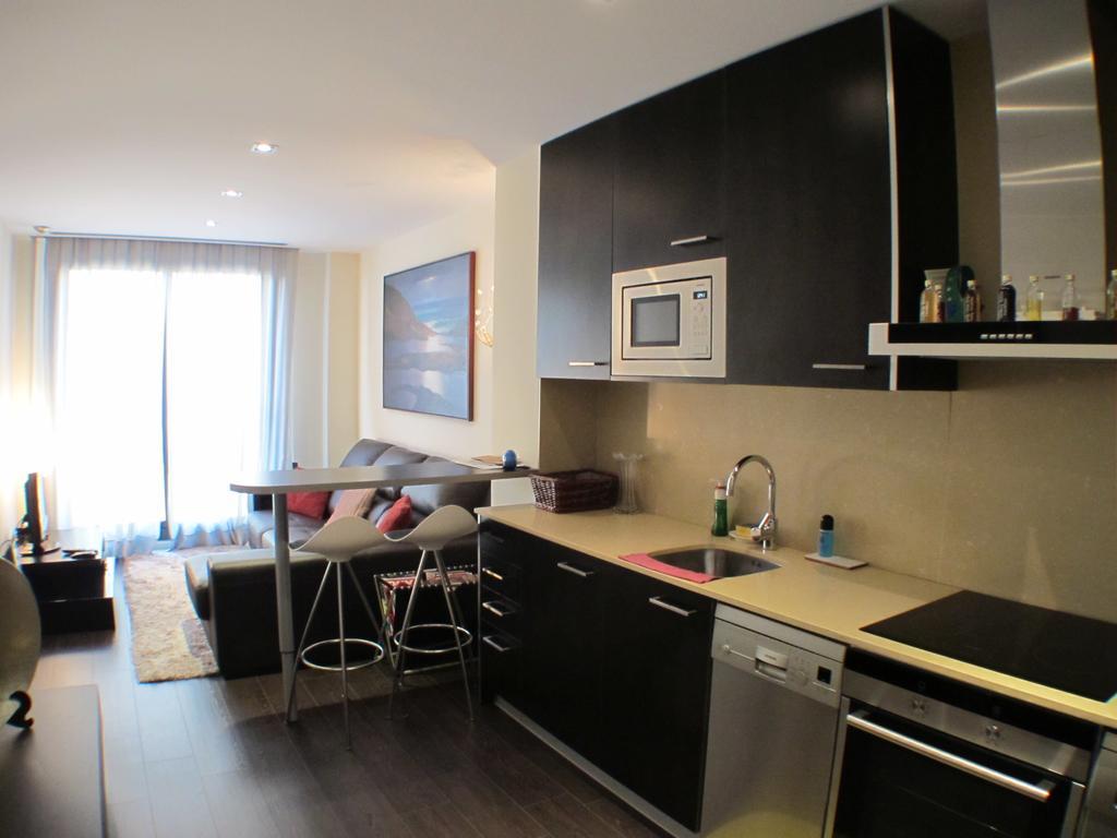 Barcelona4Seasons - Muntaner Appartement Buitenkant foto