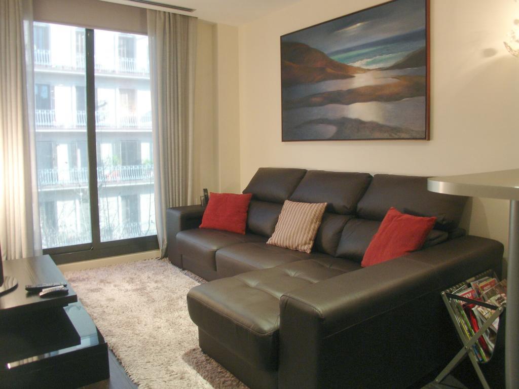 Barcelona4Seasons - Muntaner Appartement Buitenkant foto